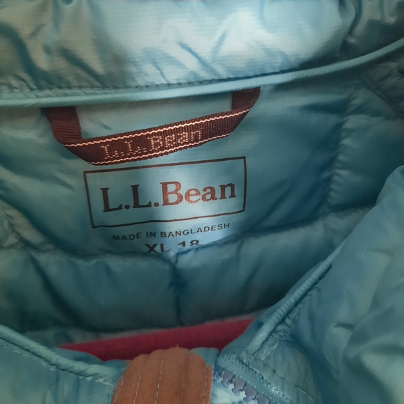 L.L. Bean Kids Ultralight 650 Down Jacket - Picture 3 of 5